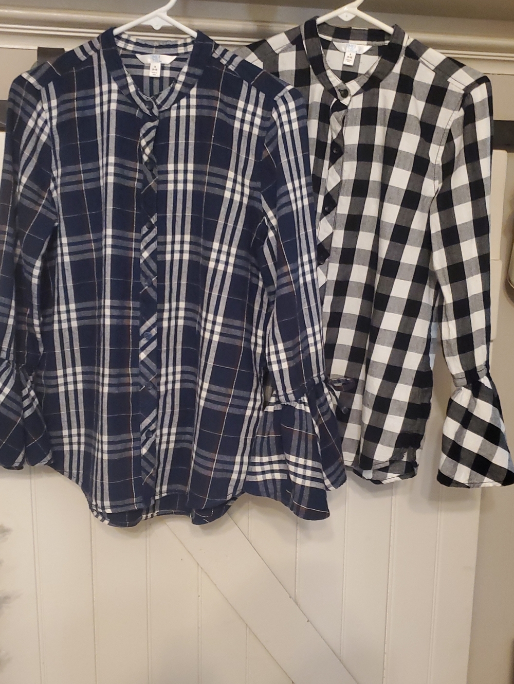 BUNDLE OF 2..Time and Tru Navy and Black Plaid Button-Front Tops (2 Pack)